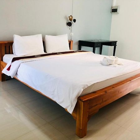 Baanlugchange Hotel Chanthaburi Exterior foto