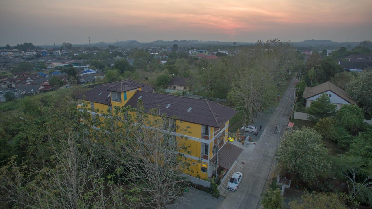 Baanlugchange Hotel Chanthaburi Exterior foto