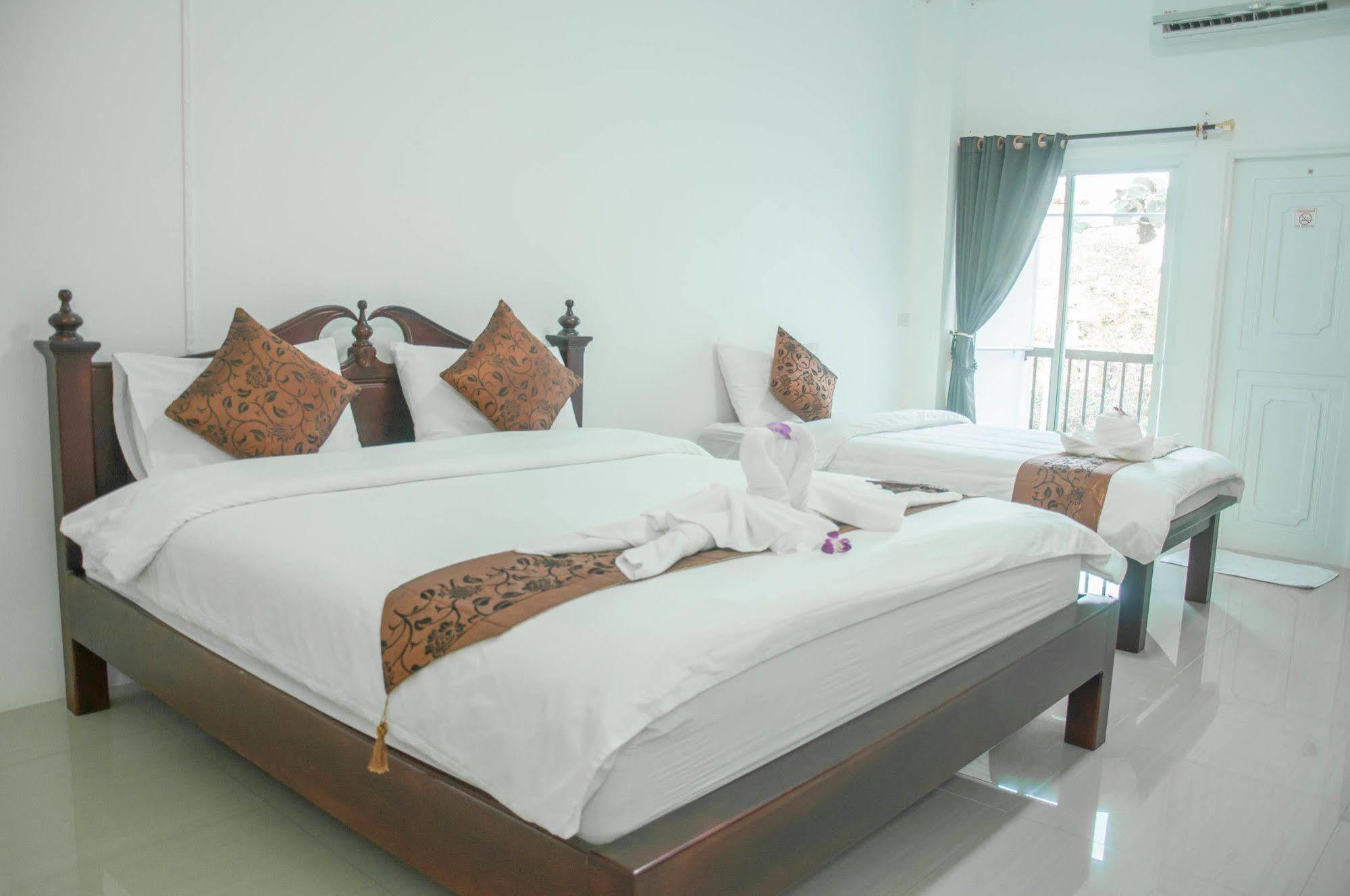Baanlugchange Hotel Chanthaburi Exterior foto